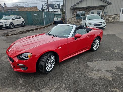 Used 2019 FIAT 124 Spider Lusso w/ Convenience Group image 12