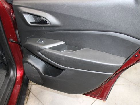 Used 2024 Chevrolet Trax ACTIV w/ Driver Confidence Package image 26