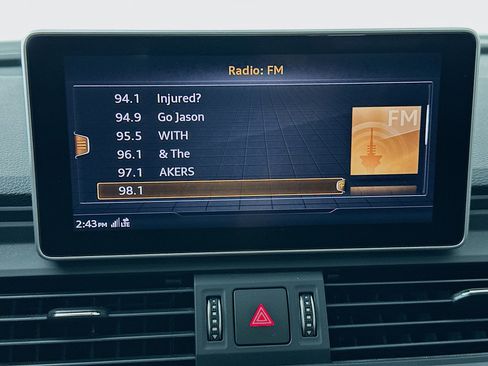 Used 2019 Audi Q5 2.0T Premium Plus w/ Premium Plus Package image 19