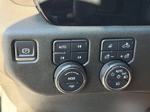 Used 2023 Chevrolet Silverado 1500 RST w/ Convenience Package II AWD/4WD image 34