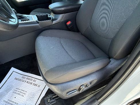 Certified 2025 Toyota RAV4 XLE image 19