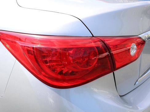 Used 2017 INFINITI Q50 3.0t Premium w/ Driver Assistance Package RWD image 7