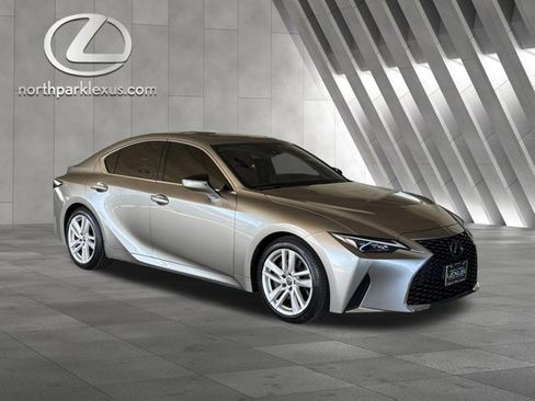 Certified 2023 Lexus IS 300 w/ Comfort Package RWD image 5