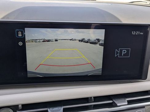 Used 2025 Hyundai Tucson SE image 20