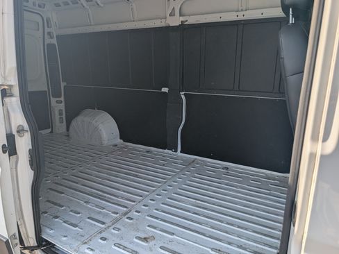 Used 2025 RAM ProMaster 2500 w/ Convenience Group FWD image 27
