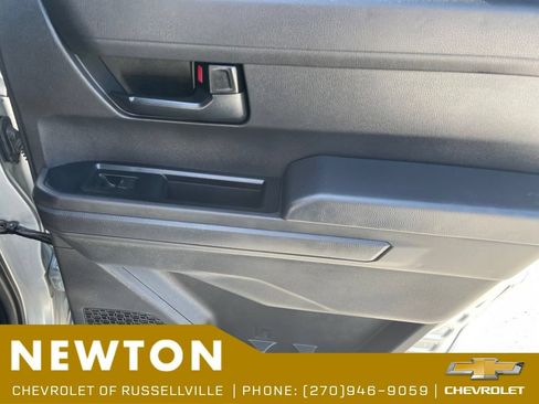 Used 2025 Toyota Tacoma SR5 RWD image 29