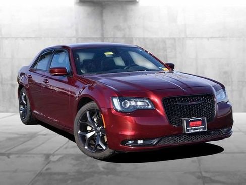 Used 2023 Chrysler 300 S image 2