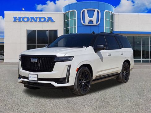 Used 2023 Cadillac Escalade Sport Platinum AWD/4WD image 7