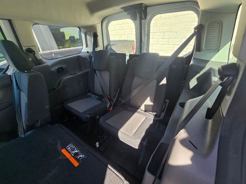 Used 2022 Ford Transit Connect XL image 18