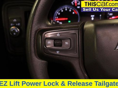 Used 2020 Chevrolet Silverado 1500 Custom w/ Custom Value Package image 17