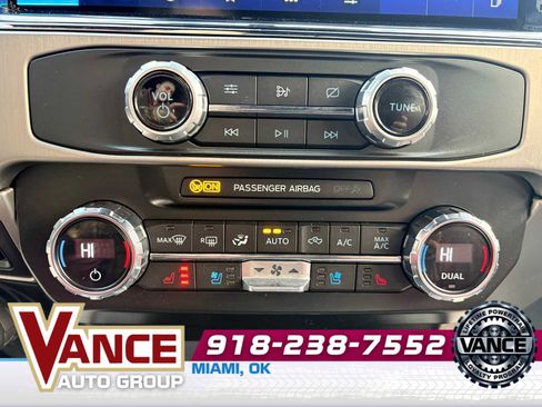 Used 2022 Ford F350 Platinum image 25