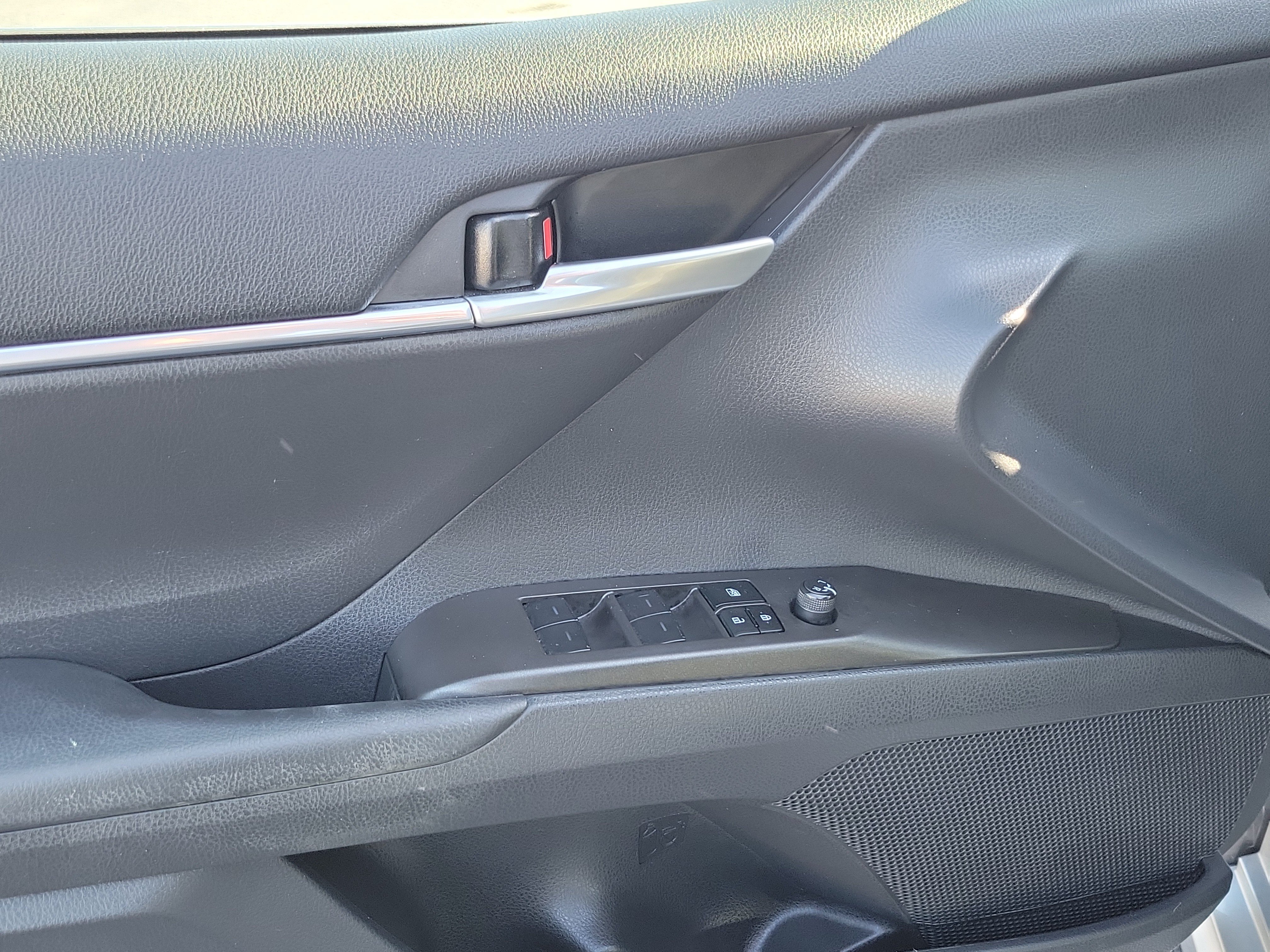 Certified 2024 Toyota Camry SE FWD image 18