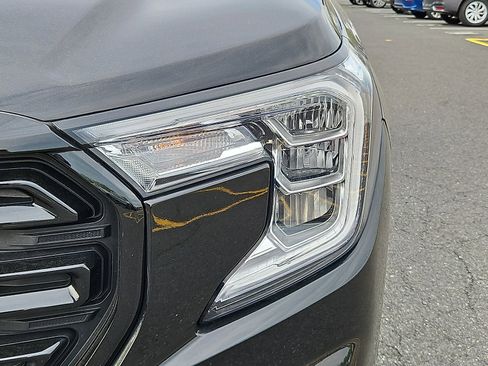Certified 2023 GMC Terrain SLE w/ Driver Convenience Package AWD/4WD image 9