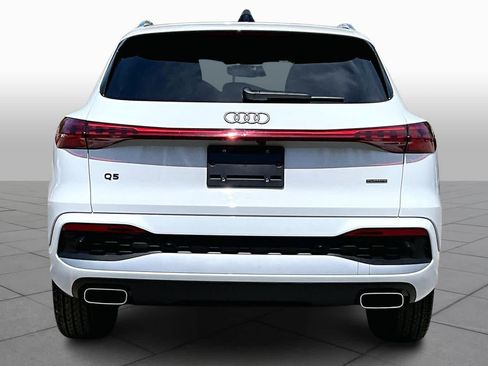 Used 2025 Audi Q5 Premium Plus w/ Premium Plus AWD/4WD image 8