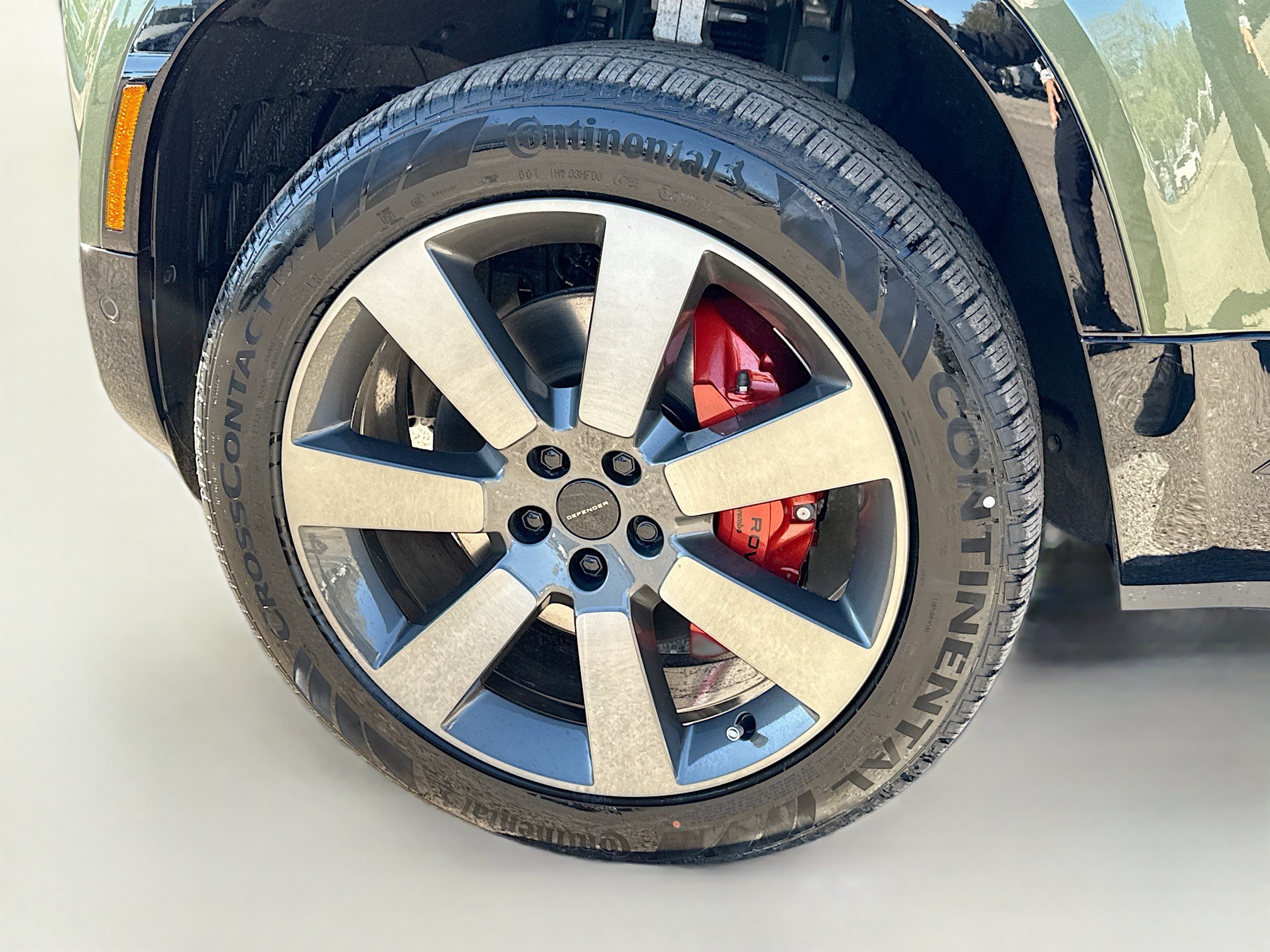 New 2026 Land Rover Defender 110 X AWD/4WD image 41
