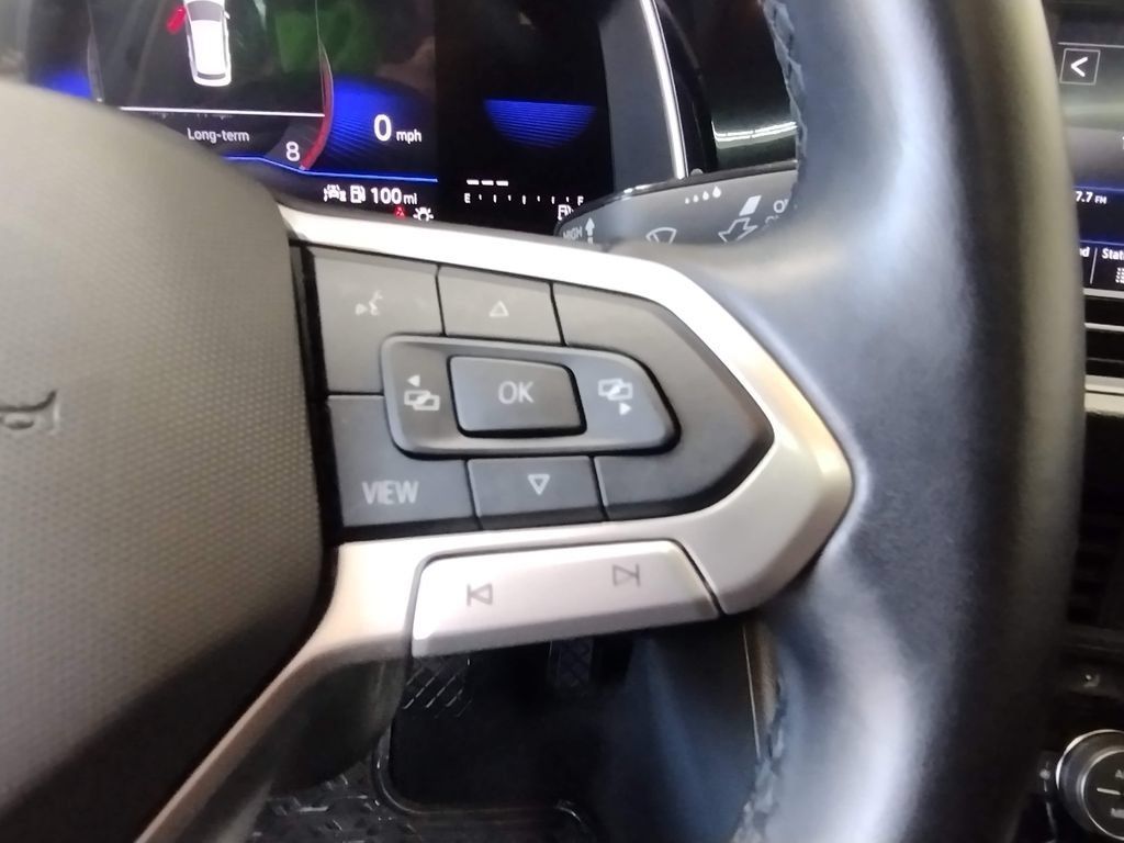 Certified 2023 Volkswagen Jetta SE w/ Panoramic Sunroof Package FWD image 27