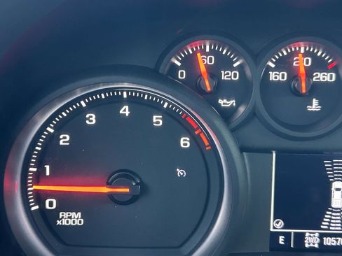 Used 2025 Chevrolet Silverado 2500 Custom w/ Custom Value Package image 20