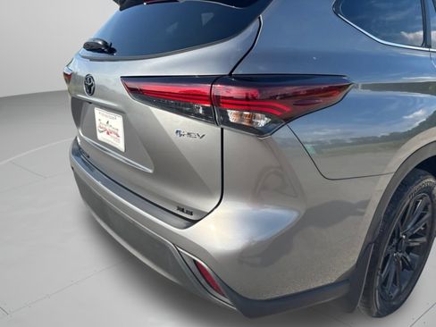 Certified 2026 Toyota Highlander XLE AWD/4WD image 34
