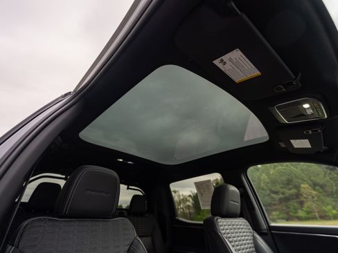 Used 2024 GMC Sierra EV Denali image 16