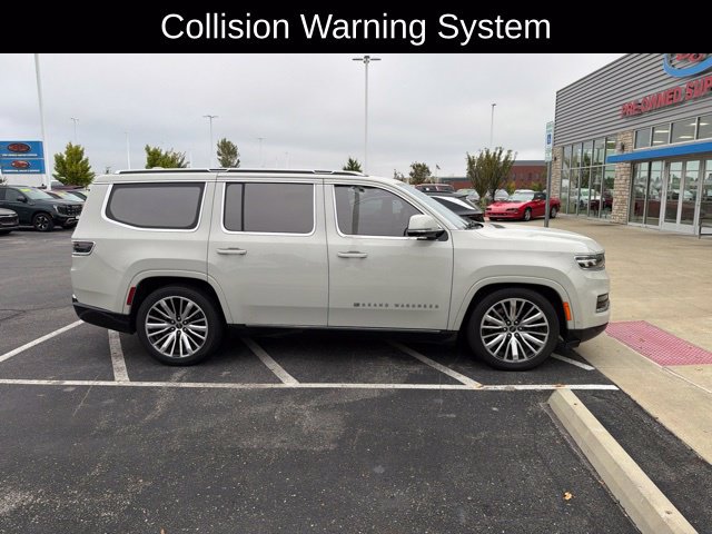 Used 2022 Jeep Grand Wagoneer Series III w/ Rear Seat Video Group 1 AWD/4WD image 2