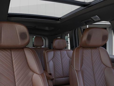 New 2026 Cadillac Vistiq Premium Luxury w/ LPO, Floor Liner Package AWD/4WD image 24