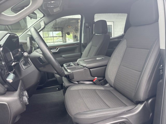Used 2026 Chevrolet Silverado 1500 LT AWD/4WD image 8