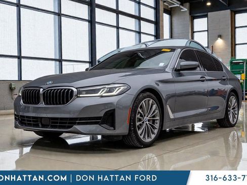 Used 2023 BMW 530i xDrive image 1