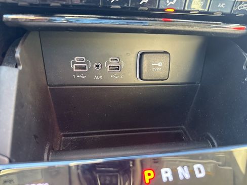 Used 2022 Jeep Grand Cherokee Overland image 15