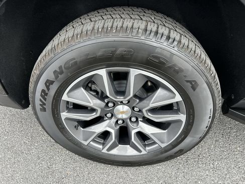 Used 2024 Chevrolet Tahoe LT AWD/4WD image 9
