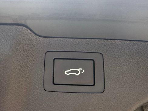 Used 2017 Hyundai Santa Fe Sport FWD image 13