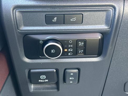 Used 2024 Ford Expedition Max Limited image 38