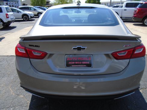 Used 2022 Chevrolet Malibu RS FWD image 3