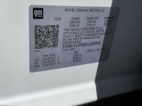 Used 2025 Chevrolet Traverse RS image 15