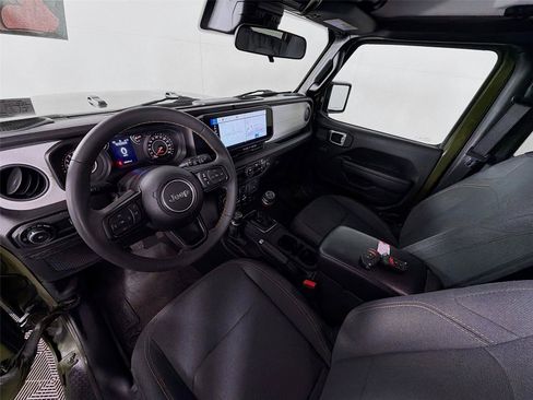 Used 2024 Jeep Wrangler Sport AWD/4WD image 25