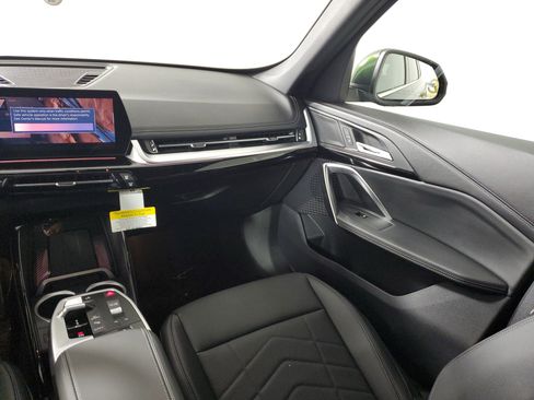 Certified 2025 BMW X1 xDrive28i w/ Technology Package image 22