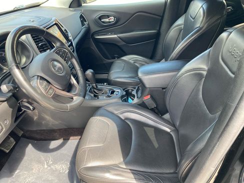 Used 2019 Jeep Cherokee Limited w/ Technology Group AWD/4WD image 14