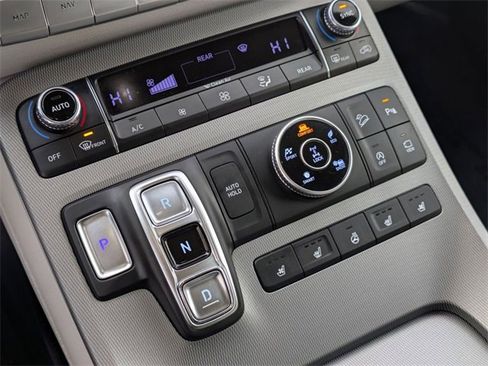 Used 2022 Hyundai Palisade Limited image 20