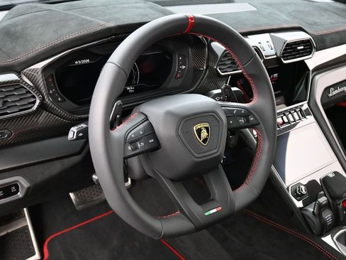 Used 2024 Lamborghini Urus Performante image 18