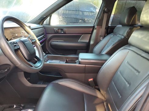 Used 2024 Hyundai Santa Fe Calligraphy FWD image 17