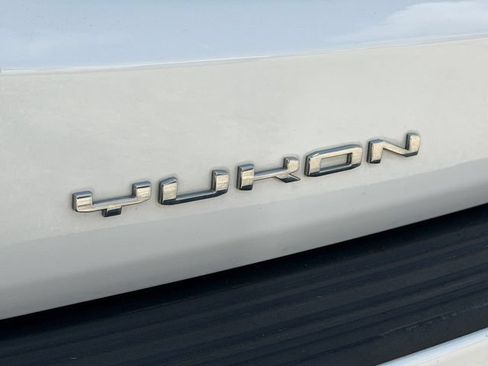 Certified 2023 GMC Yukon XL Denali Ultimate AWD/4WD image 10