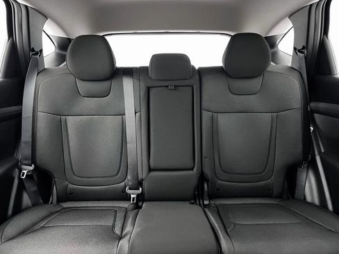 New 2026 Hyundai Tucson SE image 24