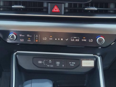 New 2026 Kia Carnival SX w/ SX Dark Edition Package FWD image 19