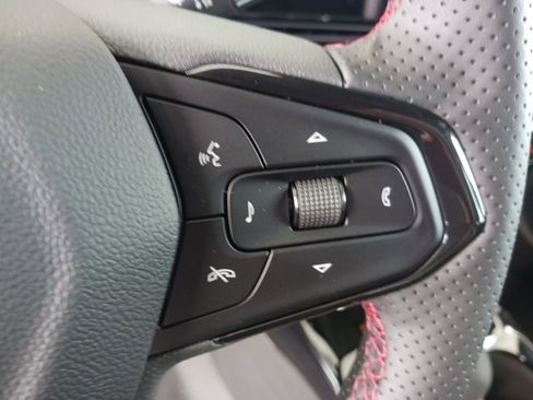 New 2026 Chevrolet Trax RS w/ Sunroof Package image 34