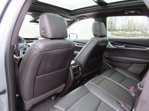 Certified 2023 Cadillac XT5 Premium Luxury image 32