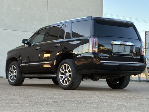 Used 2016 GMC Yukon Denali RWD image 32