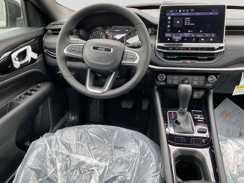 New 2026 Jeep Compass Latitude AWD/4WD image 6