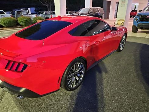Used 2025 Ford Mustang Premium RWD image 8