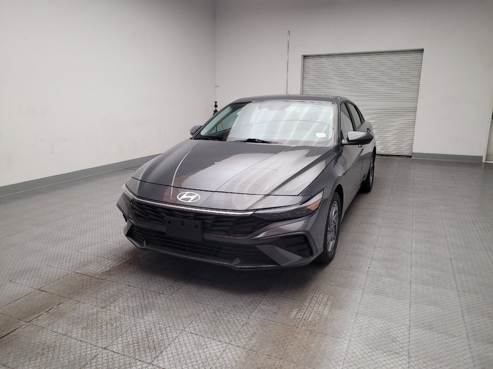 Used 2024 Hyundai Elantra Blue FWD image 15