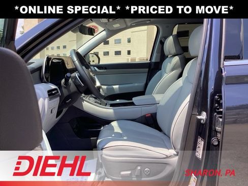Certified 2025 Hyundai Palisade SEL AWD/4WD image 23
