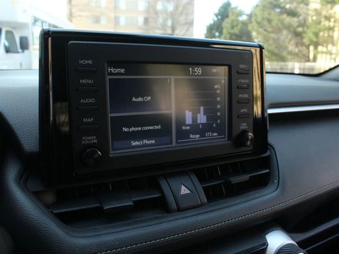 Used 2019 Toyota RAV4 XLE w/ Convenience Package image 29